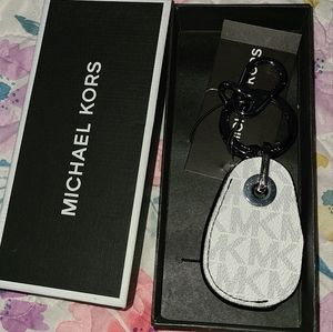 Michael Kors keyhole bottleopener